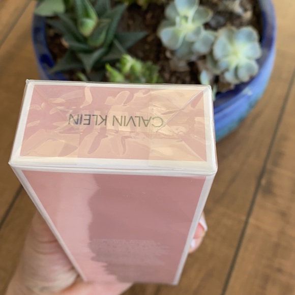 ‼️SOLD‼️NEW Eternity by Calvin Klein is a signature scent for women. - Picture 3 of 5